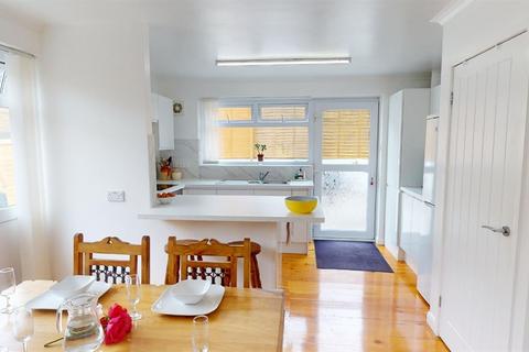 44 Guildford Road, Hayle, TR27 5HU