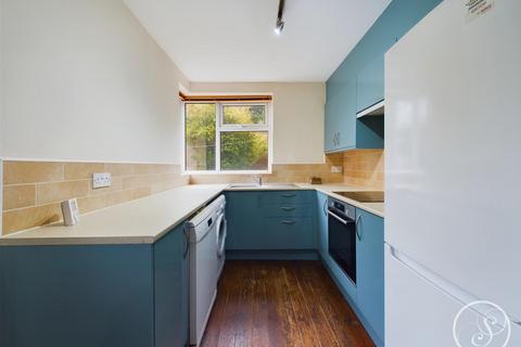 39 Grove Road, Headingley, Leeds, LS6 2AQ