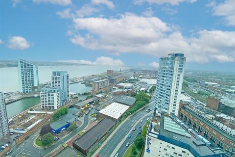 2 bedroom apartment to rent, West Tower, Brook Street, Liverpool