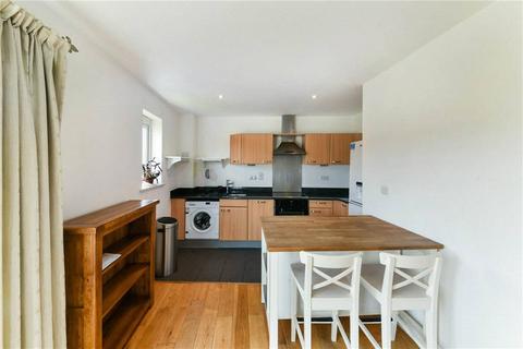 2 bedroom flat to rent, Morton Close, Shadwell, London, E1