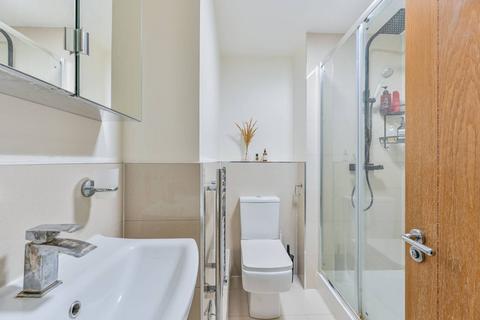 1 bedroom flat for sale, St George Wharf, Vauxhall, London, SW8