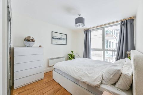 1 bedroom flat for sale, St George Wharf, Vauxhall, London, SW8