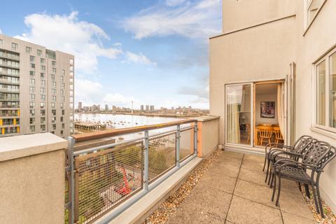 2 bedroom flat for sale, Maurer Court, John Harrison Way, London