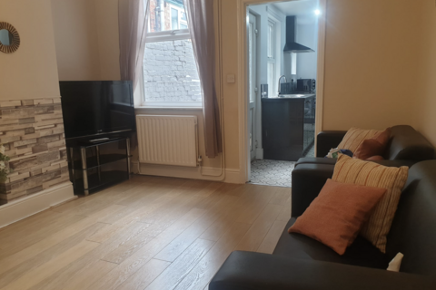 4 bedroom terraced house to rent, Lincoln LN2