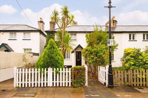 2 bedroom semi-detached house to rent, Victoria Cottages, Richmond, Surrey