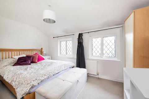 2 bedroom semi-detached house to rent, Victoria Cottages, Richmond, Surrey