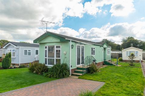 2 bedroom mobile home for sale, Shalloak Road, Broad Oak