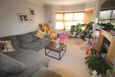 2 bedroom flat to rent, Jolliffe Road, Poole BH15