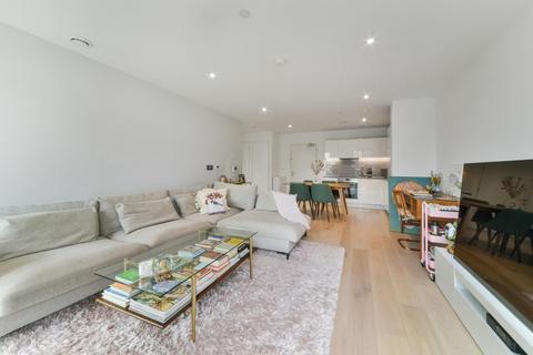 1 bedroom apartment for sale, Kelson House, Royal Wharf, E16
