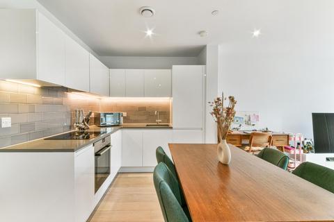 1 bedroom apartment for sale, Kelson House, Royal Wharf, E16