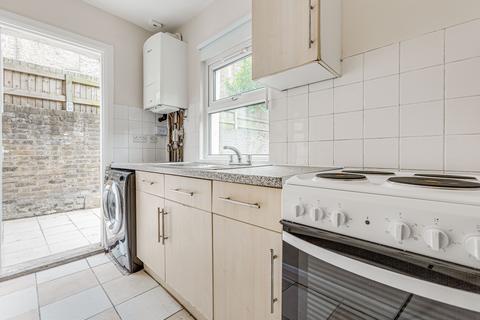 4 bedroom end of terrace house for sale, Solon Road, London