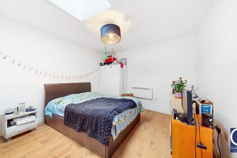 2 bedroom apartment to rent, Holloway Road, Islington