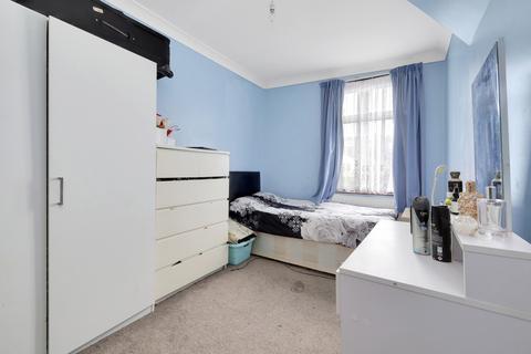 3 bedroom terraced house for sale, Melbourne Road, Wathamstow E17