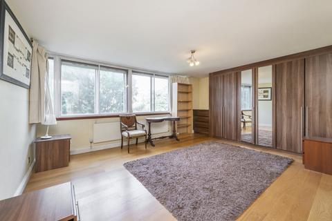 2 bedroom flat for sale, The Quadrangle, London