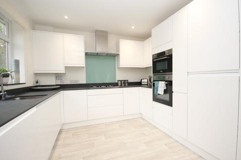 1 Milburn Close, Bournemouth, BH4 9JG