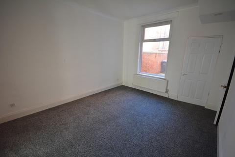 2 bedroom terraced house to rent, Seymour Street, Bishop Auckland