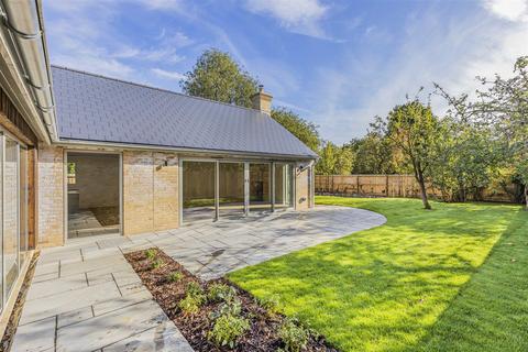 4 bedroom detached bungalow for sale, Barton Road, Cambridge CB23