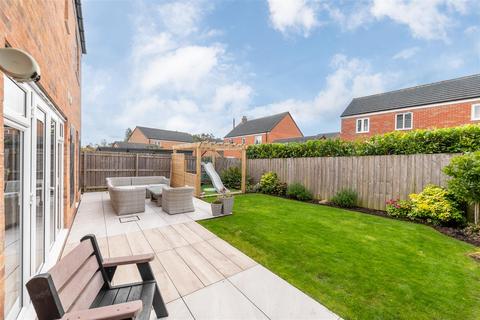 17 Cheviot Way, St Mary Park, Morpeth, NE61 6BN