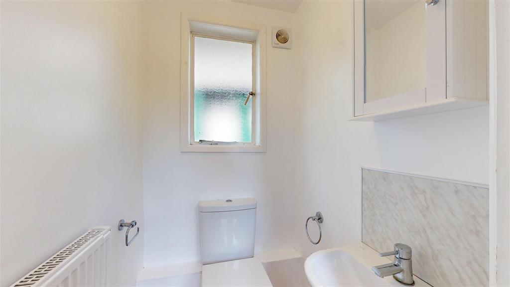 Cedar Lodge WC.jpg