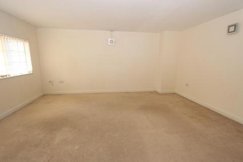 2 bedroom flat to rent, Rutland St, Leicester LE1