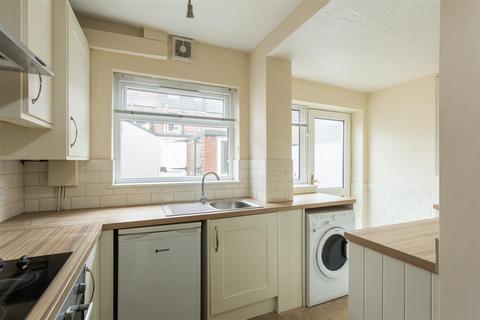 2 bedroom terraced house to rent, Baker Street York