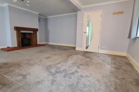 4 bedroom end of terrace house for sale, Curwen Street, Workington CA14