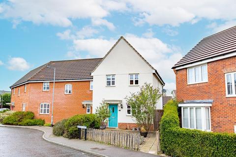 3 bedroom end of terrace house for sale, Flitch Green, Dunmow, Essex