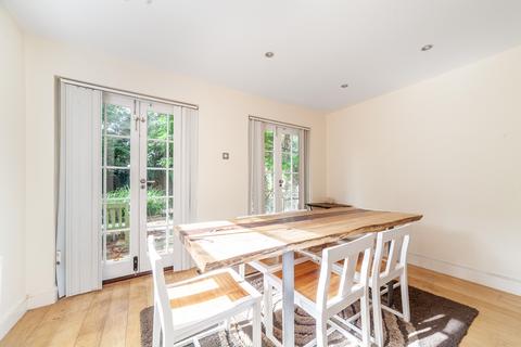 2 bedroom flat to rent, Garden Flat, , Randolph Avenue, London W9