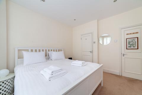 2 bedroom flat to rent,  Randolph Avenue, London W9