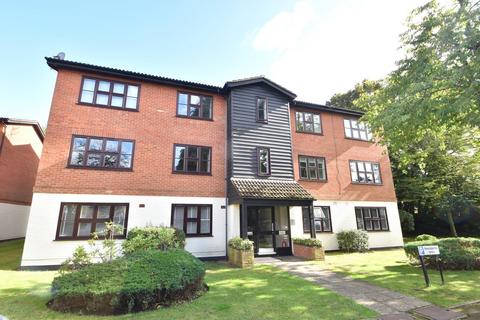 2 bedroom apartment for sale, Queens Road, Weybridge, KT13