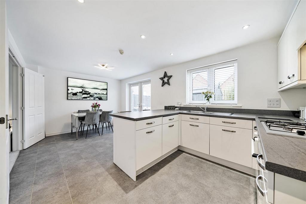 Richborough Close Margate, 4 bedroom home for sale