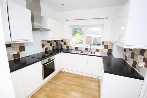 16 Eynsford Close, Petts Wood, Orpington, BR5 1DP