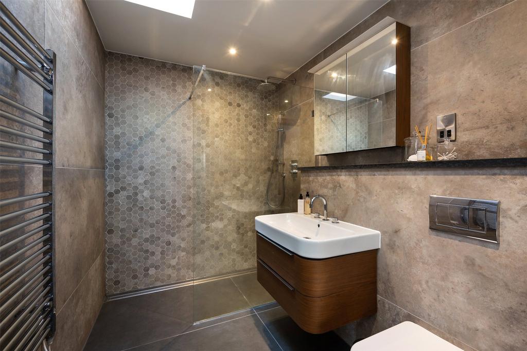 En Suite Shower