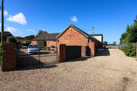 4 bedroom barn conversion for sale, Newbridge Lane, Louth LN11