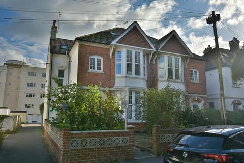 2 bedroom flat for sale, Egerton Road, Bexhill-on-Sea, TN39