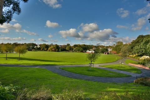 2 bedroom flat for sale, Egerton Road, Bexhill-on-Sea, TN39