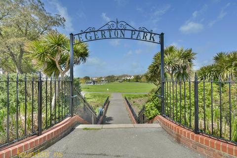 2 bedroom flat for sale, Egerton Road, Bexhill-on-Sea, TN39