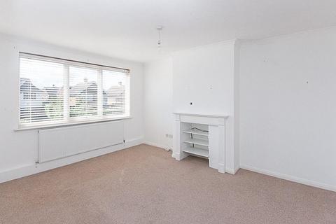 2 bedroom maisonette to rent, Rushdene Court, Brentwood