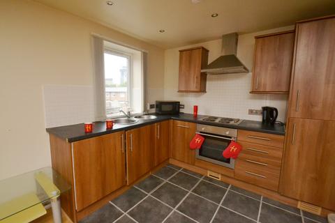 2 bedroom flat to rent, Percy Street, Manchester M15