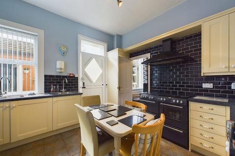 9 bedroom semi-detached house for sale, Esklet Guest House, Whitby