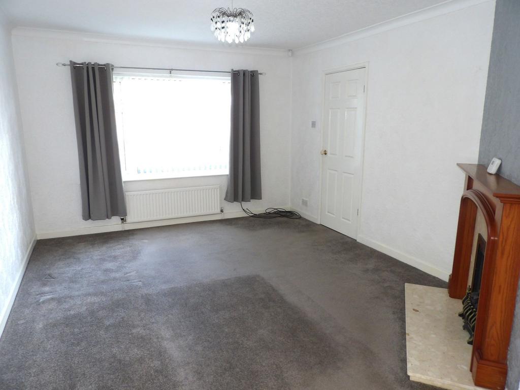 Cheriton Avenue Doncaster Adwick Le... 3 bed semidetached house to