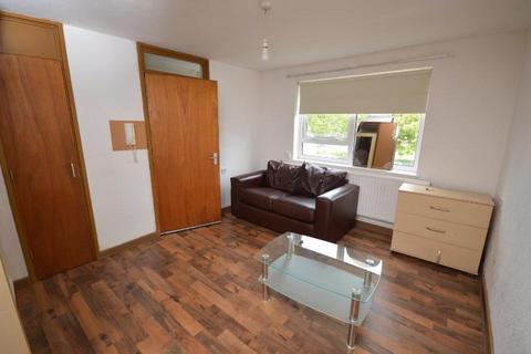 Studio to rent, St Clements Court, South Kirkby, Pontefract