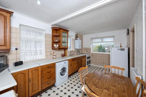 3 bedroom house for sale, Staplefield Drive, Brighton