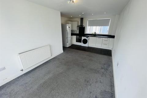 2 bedroom flat to rent, 18662164 Broad Street, Staple Hill