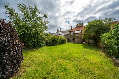 5 bedroom terraced house for sale, Main Street, Pathhead, Midlothian