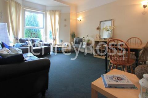 2 bedroom flat to rent, George Court, Cardiff CF24