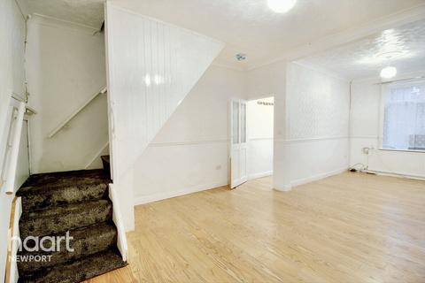 3 bedroom terraced house to rent, Liscombe Street, Newport