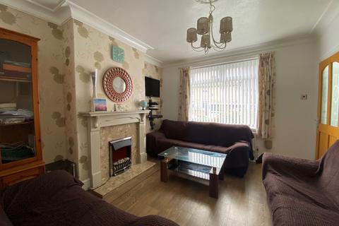 3 bedroom semi-detached house for sale, Carr Bottom Grove, Bankfoot, Bradford, BD5