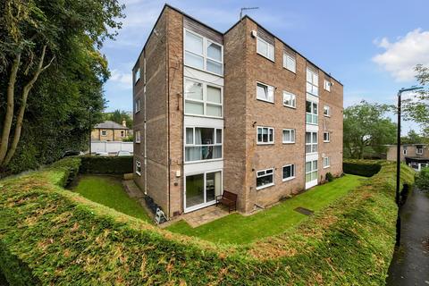 1 bedroom flat for sale, Gledhow Wood Close, Leeds LS8