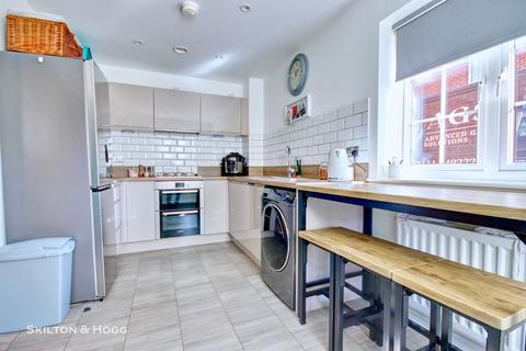 32 Cartmel Road, Daventry, NN11 2PP